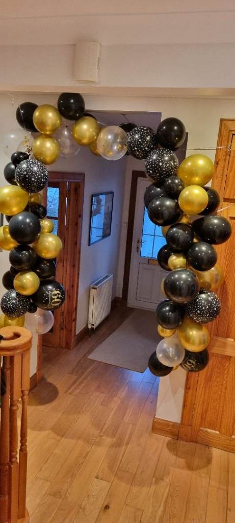 Celebration Balloon Arch + helium balloon (60th birthday)