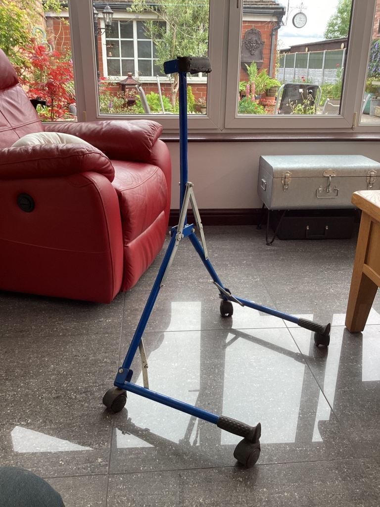 Car hardtop movable storage frame