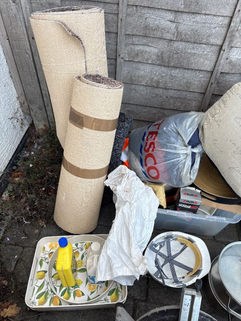 Box of Assorted Household Items – Fair Condition