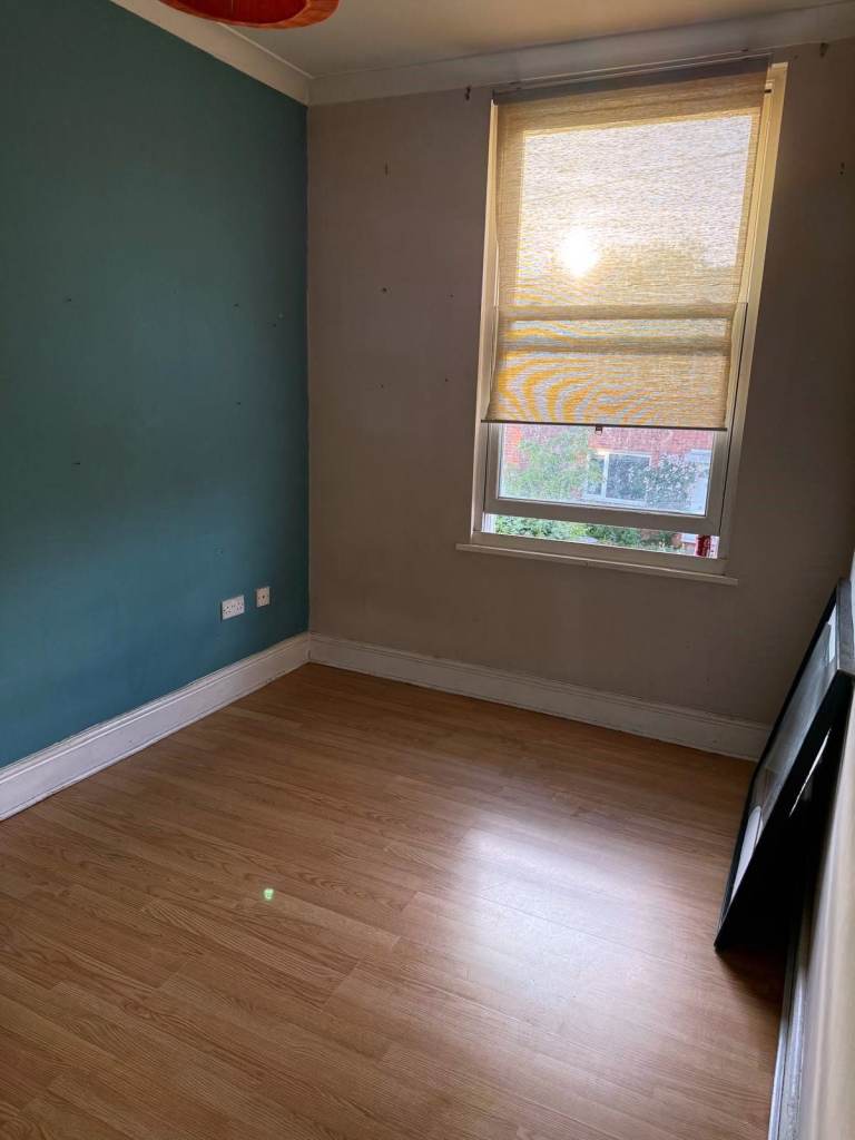 2 Bedroom Flat First Floor St Pauls Bristol BS2 available now