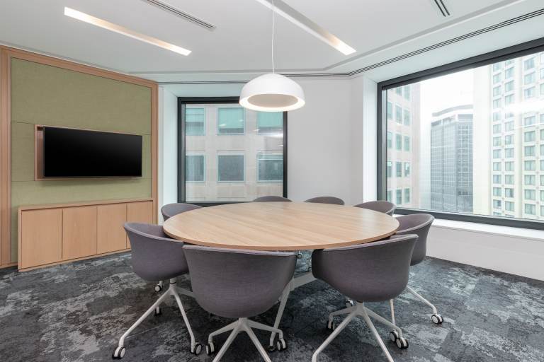 Liverpool - L23PF \ Serviced Office with 4 Desks