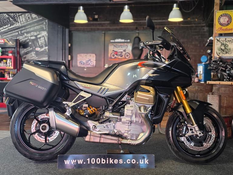 2024 MOTO GUZZI V100 S MONDELLO 1,957 MILE'S 
