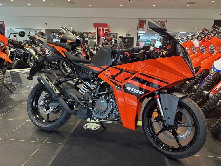 BRAND NEW KTM RC 125