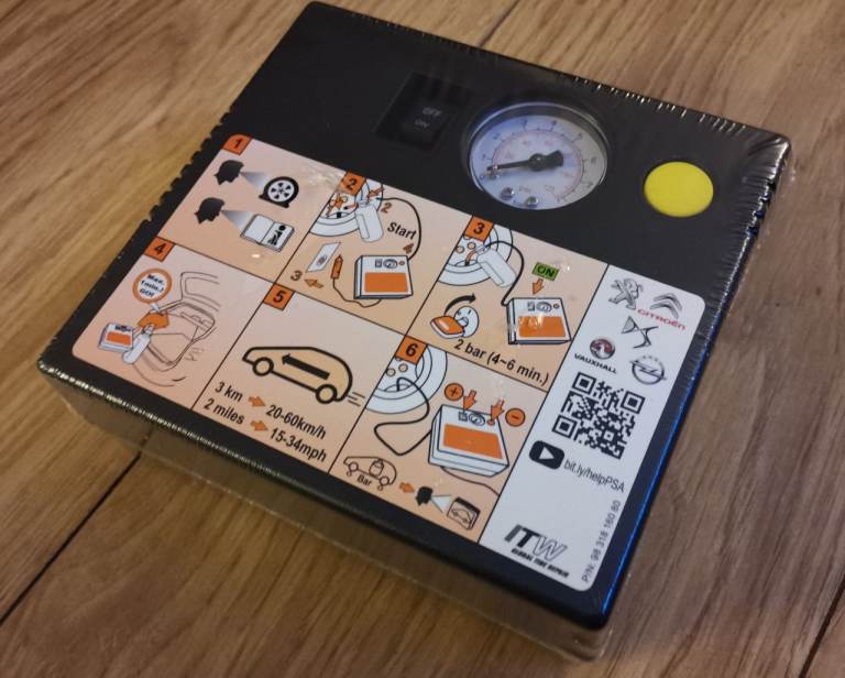 Universal Car Tyre Inflator 12V Electric Pump Compressor