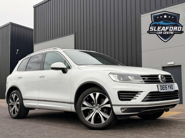 2015 Volkswagen Touareg 3.0 Touareg V6 R-Line TDI BlueMotion Technology Auto 4WD 5dr SUV Diesel A...