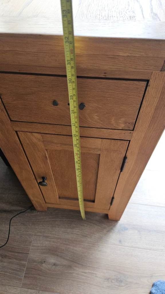 Corner solid wood unit 