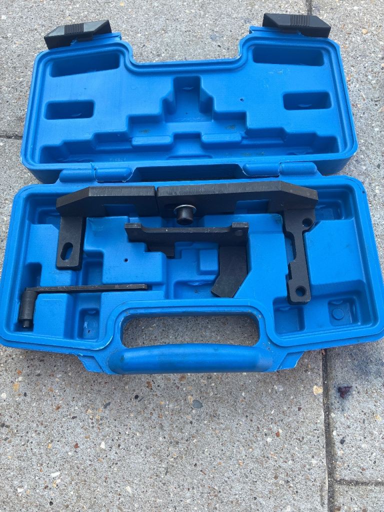 Engine Timing Tool Kit in Blue Case law engine 