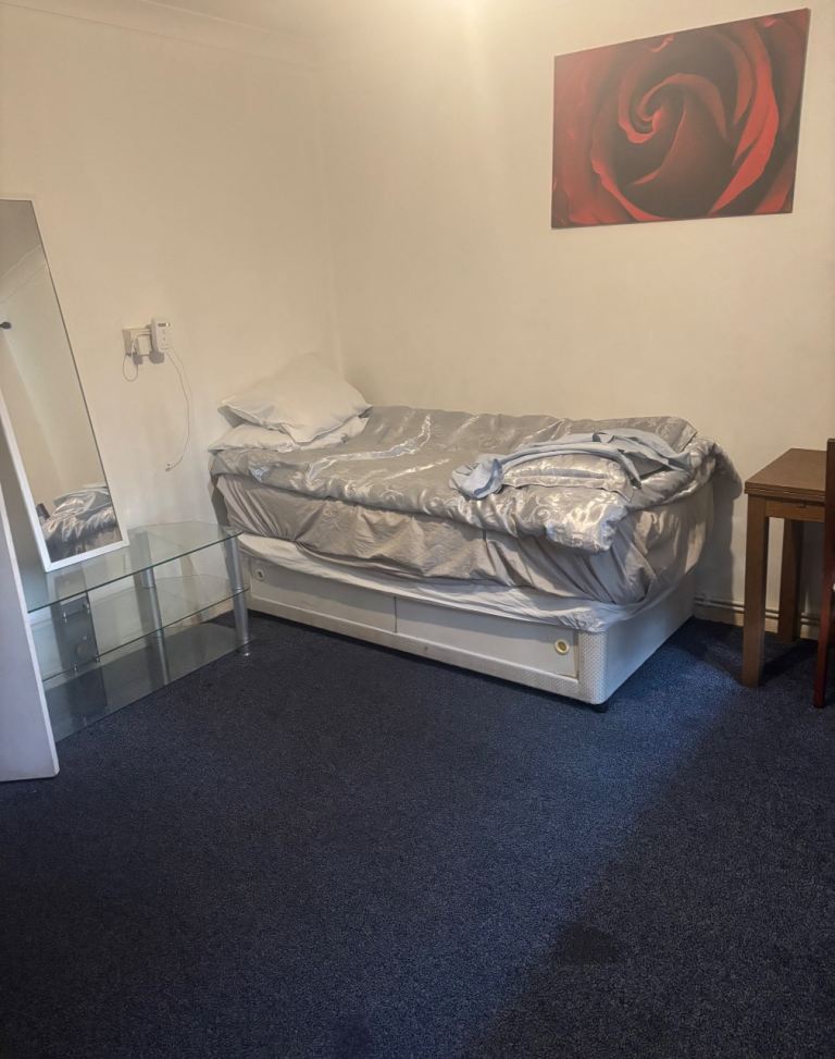 Single room for Rent Dartford 
