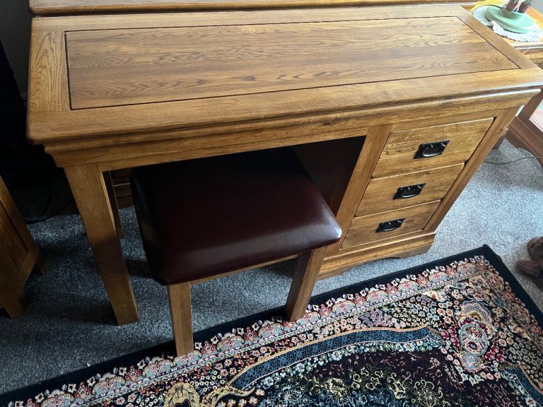 Oak furniture land rustic dressing table and stool