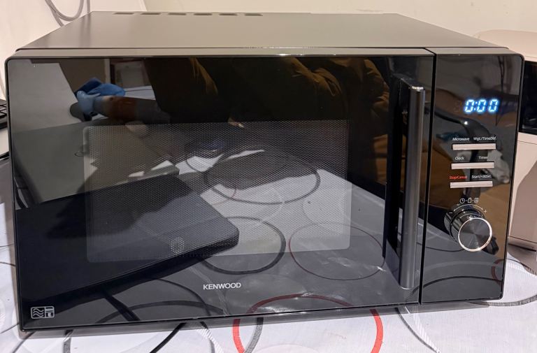Kenwood Black Microwave Oven – As Good As New