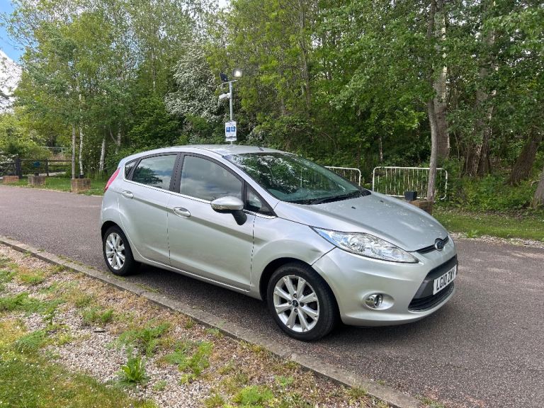 83000 MILES FORD FIESTA 1.4 ZETEC 2010 FREE ULEZ FULL FORD SERVICE HISTORY LONG MOT GOOD CONDITION
