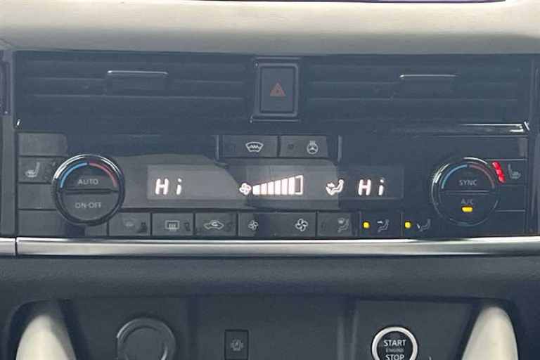 2021 Nissan Qashqai 1.3 DIG-T MH 158 TEKNA 5DR XTRONIC Hatchback Petrol Automatic