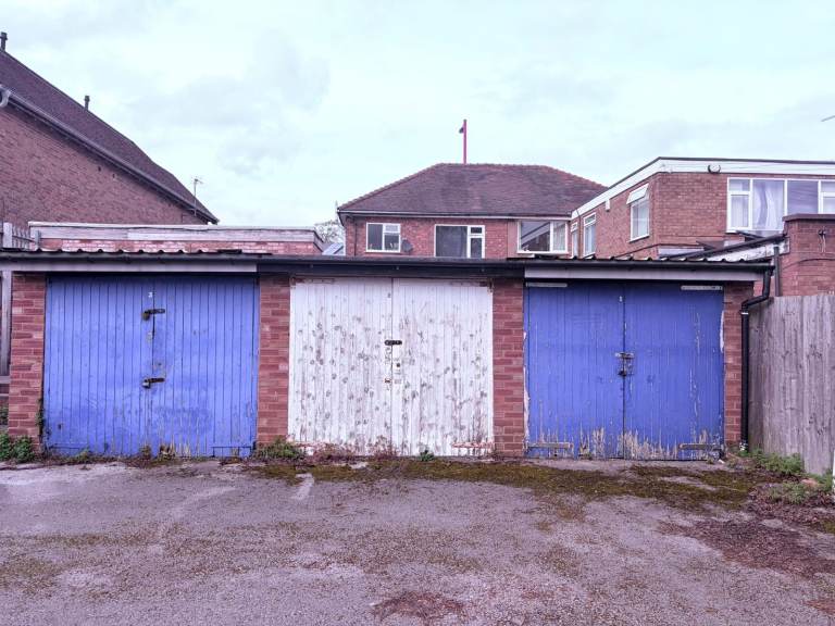 Secure Garage to rent New Oscott Birmingham B73 5Al