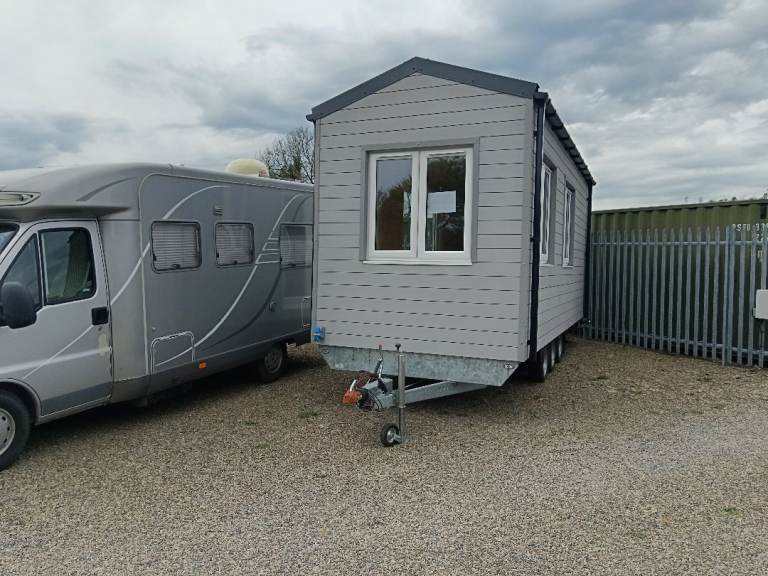 Tiny house on wheels/mobile home
