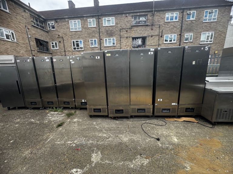 Commercial foster single door fridge fully serviced cafe shop restaurant takeaway 