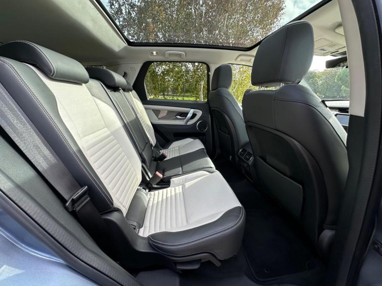 2019 Land Rover Discovery Sport 2.0 P250 MHEV R-Dynamic HSE SUV 5dr Petrol Auto 4WD Euro 6 (s/s) ...