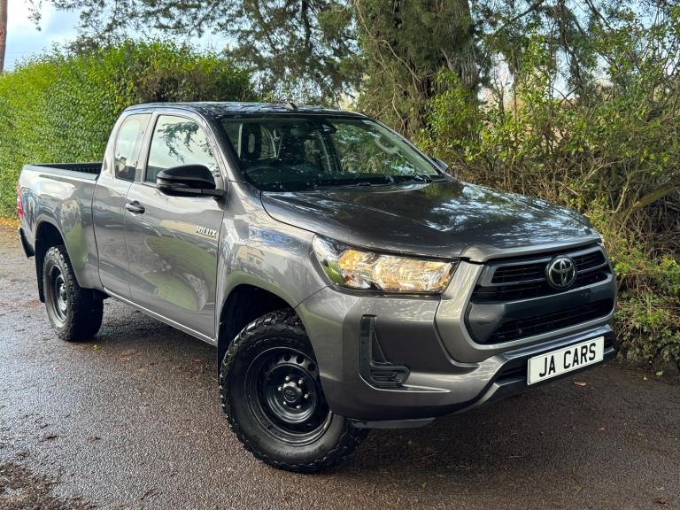 2021 Toyota Hilux 2.4 D-4D Active Extra Pickup Extended Cab 4dr Diesel Manual