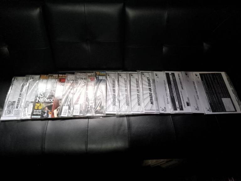 THE WALKING DEAD OFFICIAL MAGAZINE - COMPLETE SET - 22 ISSUES - NR MINT CONDITION