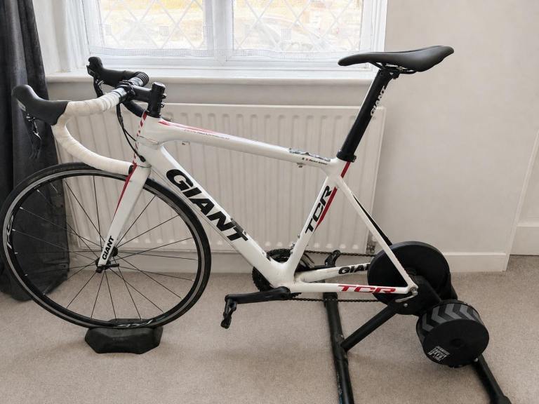 Giant TCR Road Bike with Wahoo Kickr Core Smart Trainer