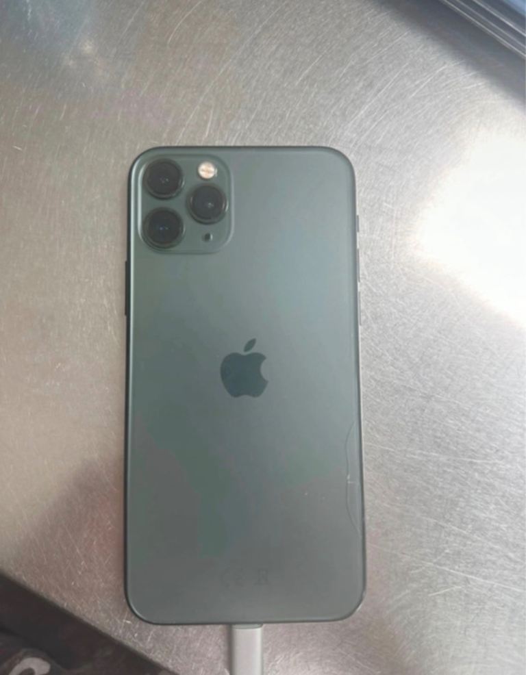 iPhone 11 pro 512gb midnight green