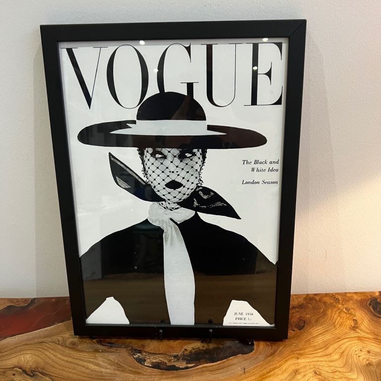 Framed Vogue “Black & White Idea” Fashion Print – 33 x 45 cm – Black Frame