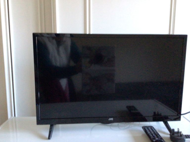 24” JVC android TV 