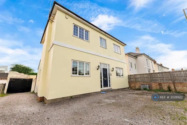 4 bedroom house in Gloucester Rd, Cheltenham, GL51 (4 bed) (#3028922)