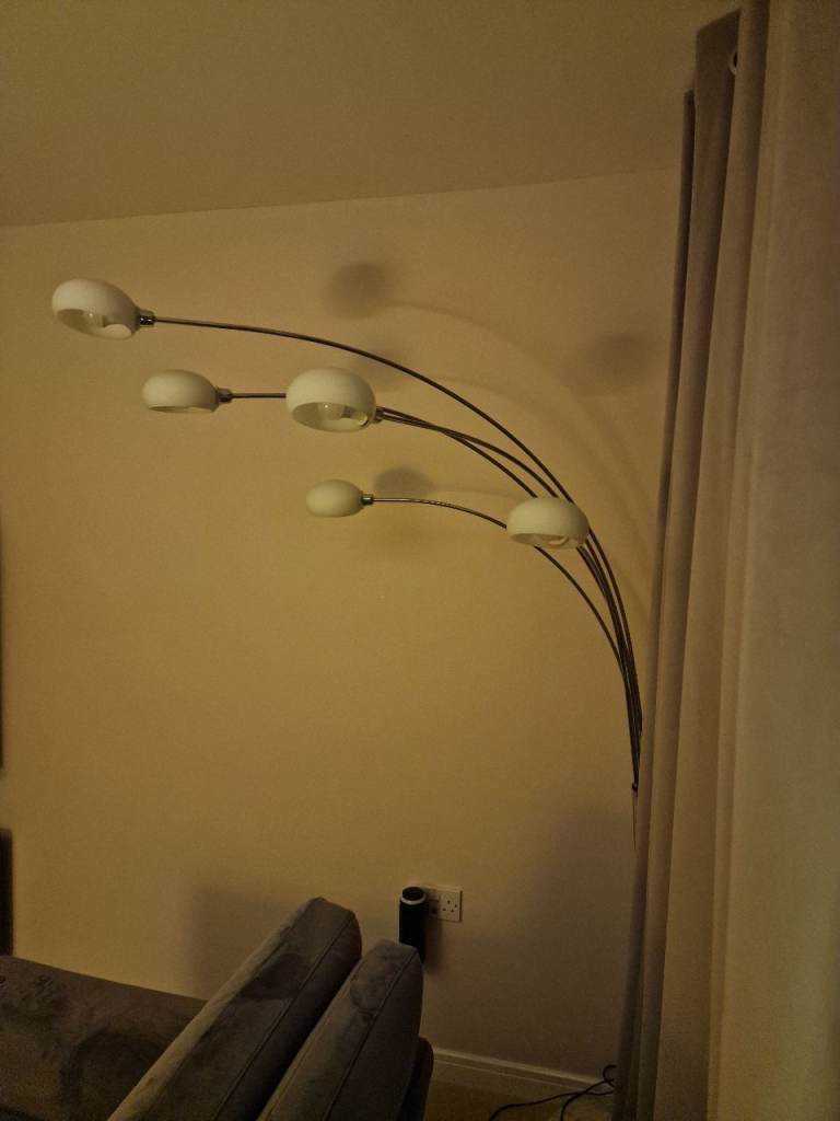 Modern floor lamp