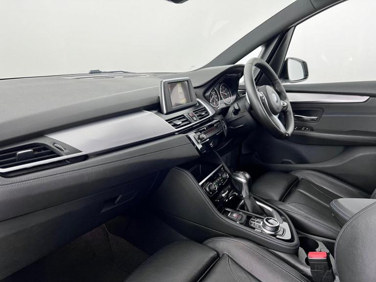 2017 BMW 2 Series 218d M Sport 5dr Step Auto ESTATE DIESEL Automatic