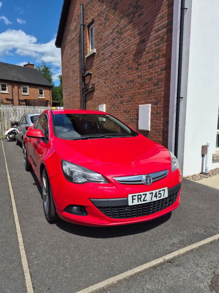 Vauxhall, ASTRA GTC, Hatchback, 2012, Manual, 1956 (cc), 3 doors