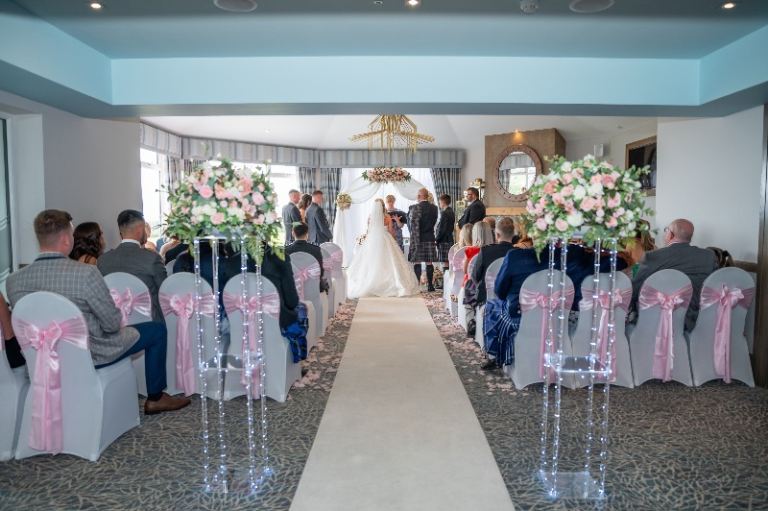 5x Wedding Centre Pieces Dusky Pink  & Blush and Creamy White mixed Lifelike Flowers 