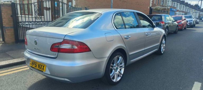 Skoda, SUPERB, Hatchback, 2011, Manual, 1798 (cc), 5 doors