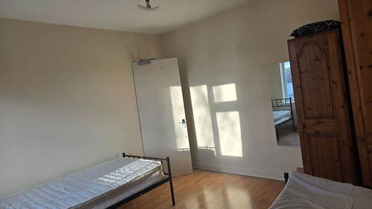 Double Room To Rent