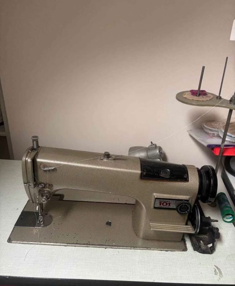 Industrial Sewing Machine & Overlocker – Used Condition