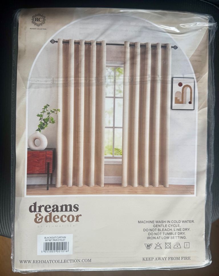Dreams & Decor Silver Blackout Eyelet Curtain Panels 229 x 229 cm Polyester