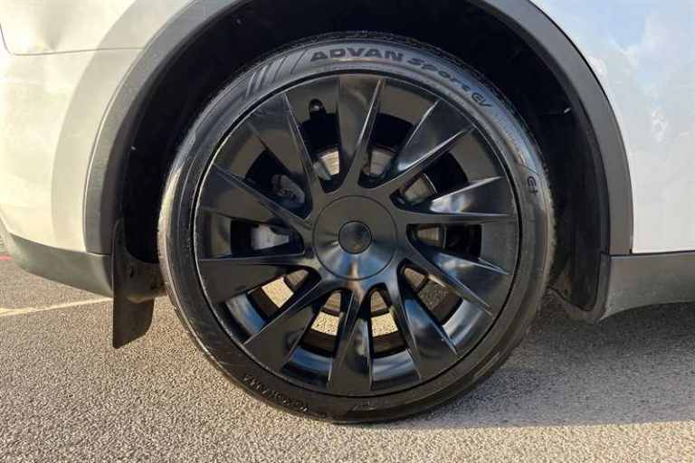 2023 Tesla Model Y Long Range AWD 5dr Auto MPV ELECTRIC Automatic