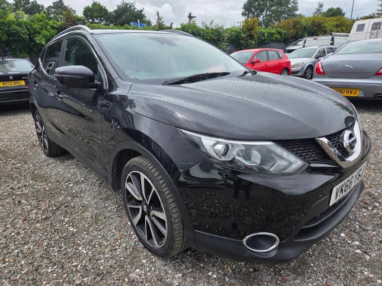 2016 Nissan Qashqai 1.5 dCi Tekna 5dr HATCHBACK Diesel Manual
