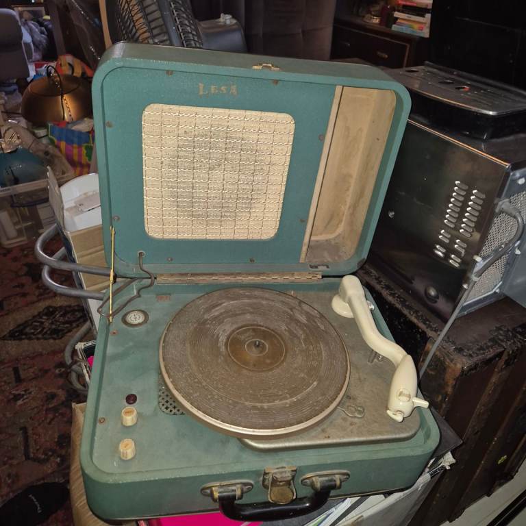 Vintage Lesa portable record player