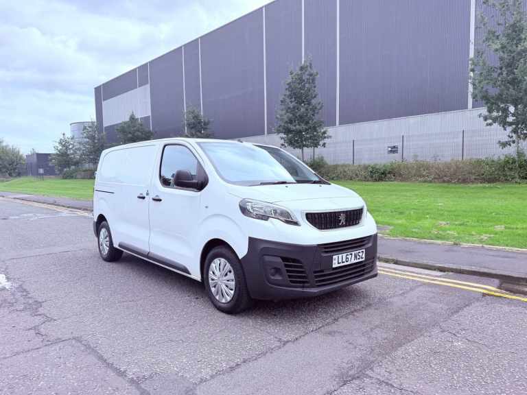 2017 Peugeot Expert 1400 2.0 BlueHDi 120 Professional Van, 3 SEATS, 76K, UK DELIVERY AVAILABLE PA...