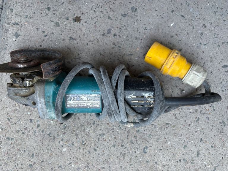 Makita Angle Grinder 110v– Used, Fair Condition