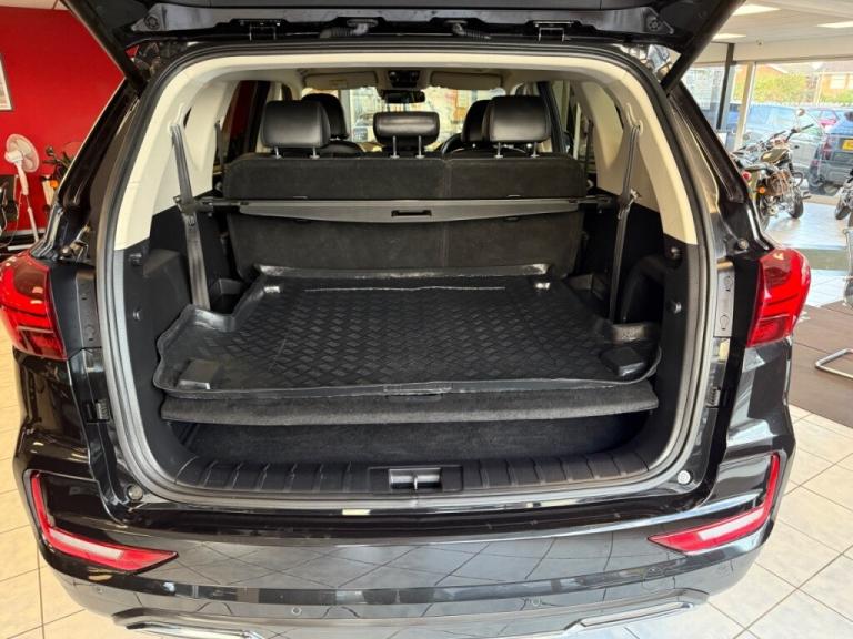  SsangYong Rexton 2.2 Ultimate 5dr Auto Diesel