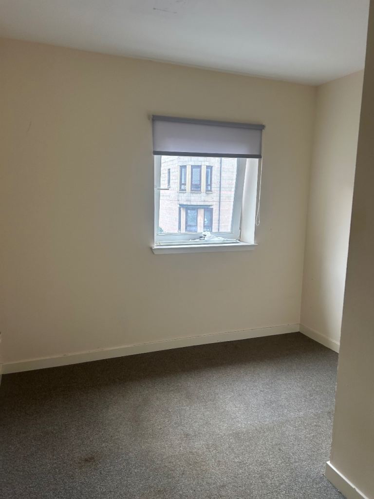 Individual office space  to let 