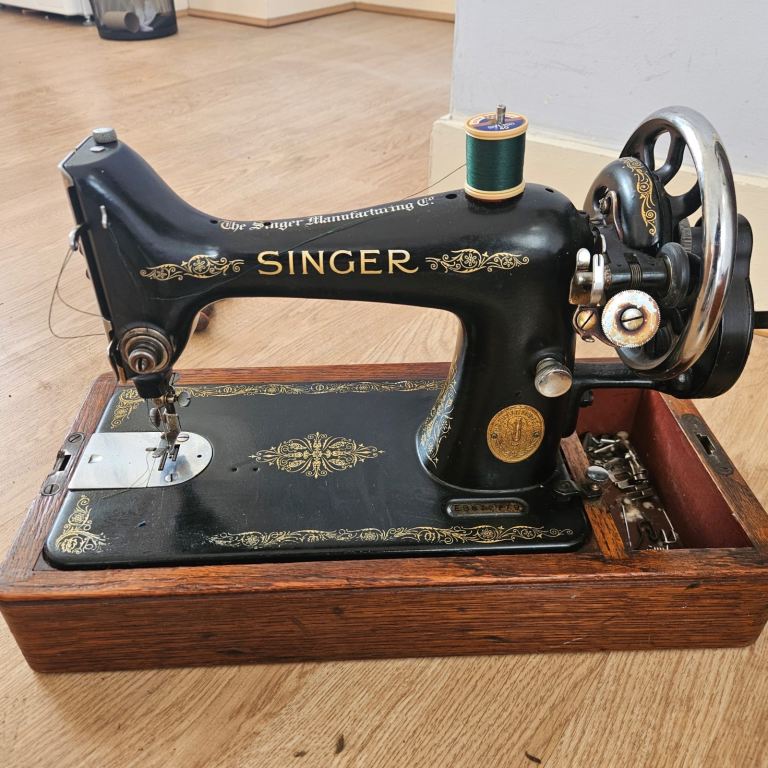 Singer Sewing Machine