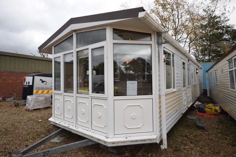 2001 Cosalt Monaco Deluxe | 38x12 Mobile Home | 2 bed Static Caravan | OFF SITE