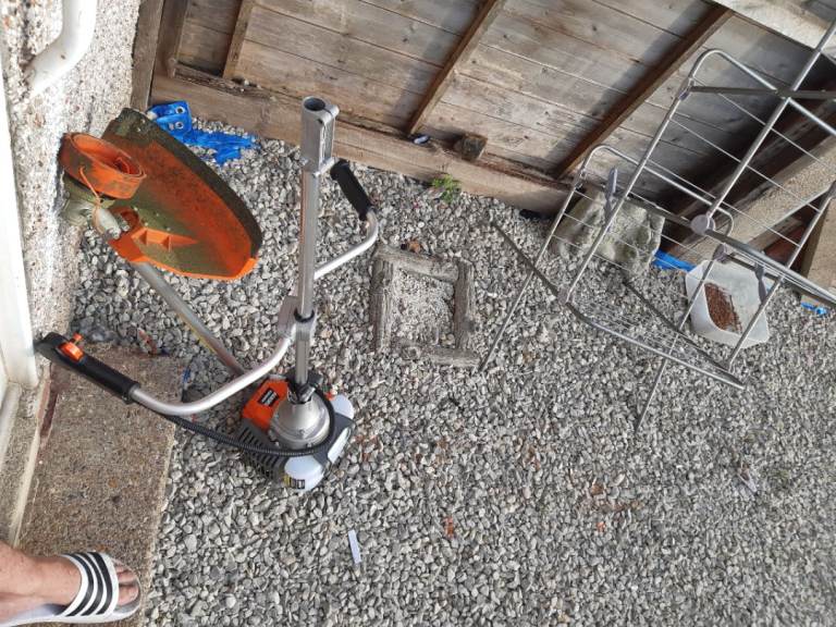 Petrol Strimmer / Brush Cutter – Orange, Fair Condition