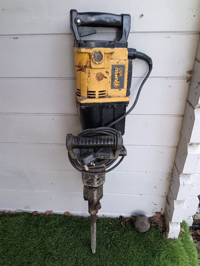 Kango 950 Concrete 240v breaker 