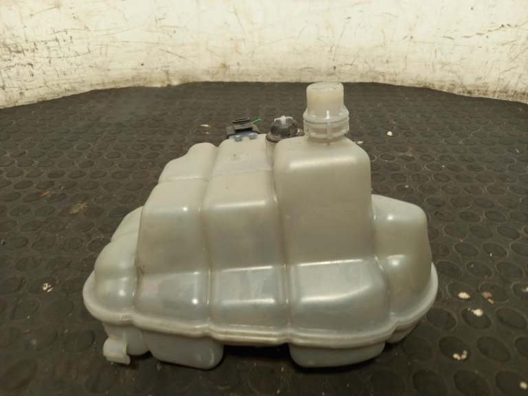 Audi A6 Radiator Expansion Tank 2011-2018 2.0l Cnha 4g0121403ae | in ...