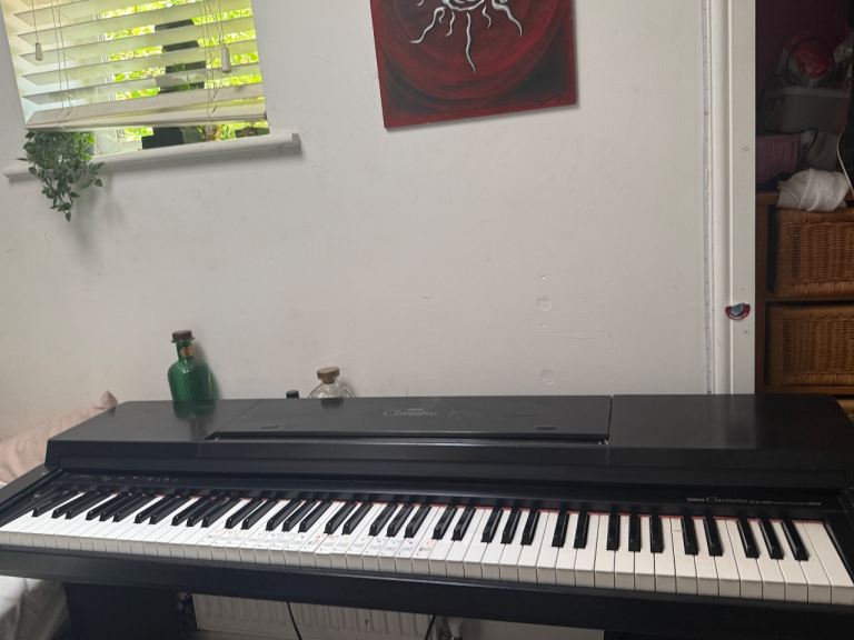Yamaha P-145B Digital Piano – Black, Good Condition