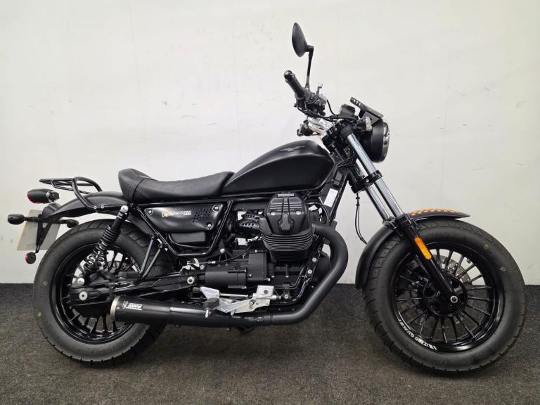 MOTO GUZZI V9 BOBBER ** RIDER MODES - BREMBO BRAKES - YSS SHOCKS **