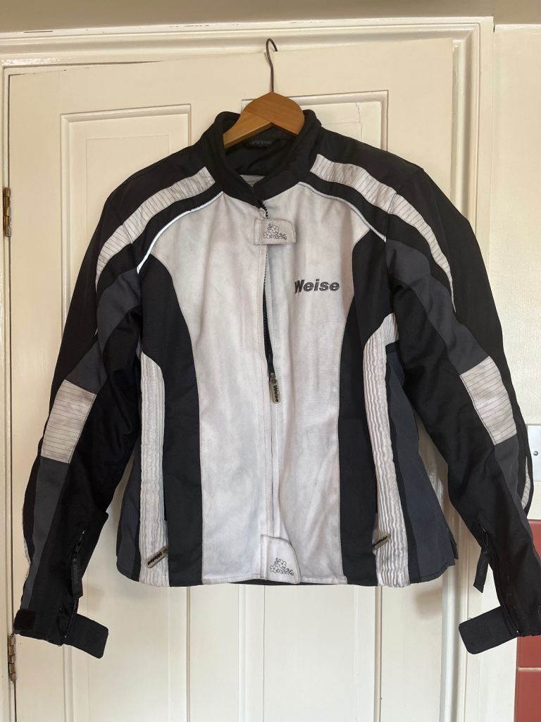 Weisse Jacket 